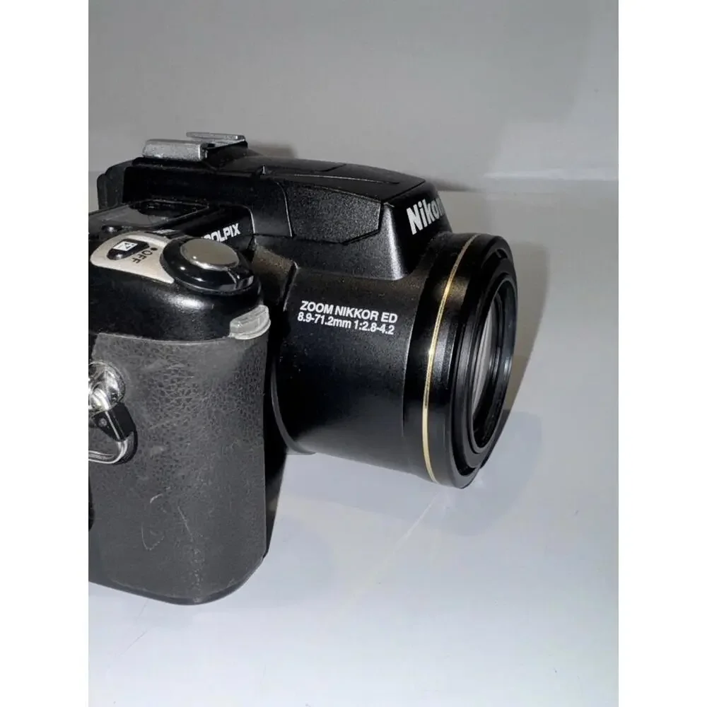 Nikon coolpix 5700